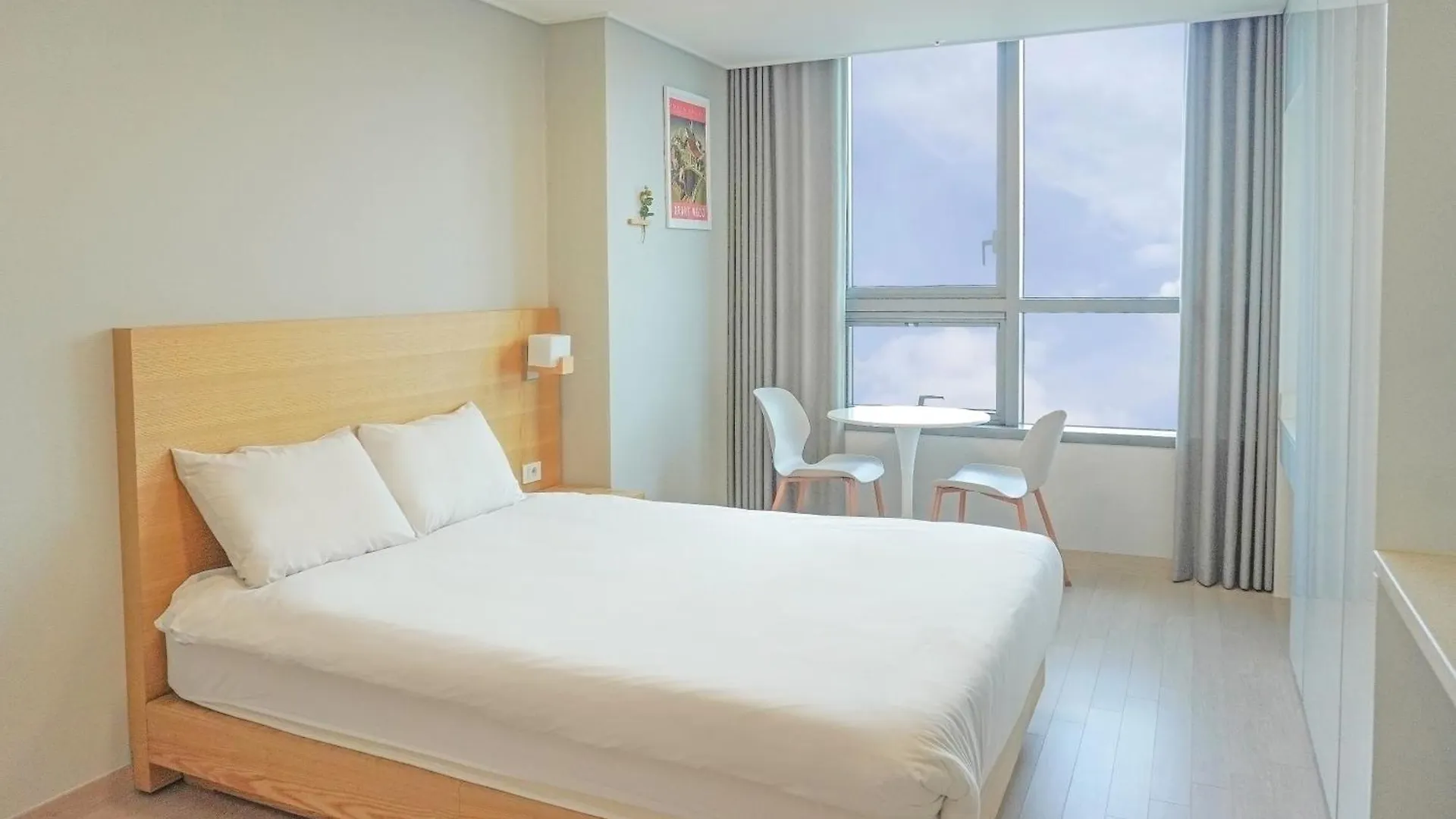 Dahlbit Stay Incheon Aparthotel